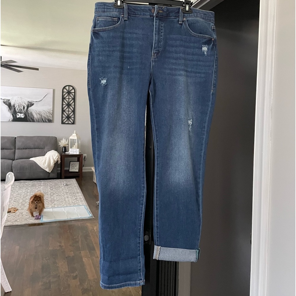 LuLaRoe jeans high rise slim straight denim. size 34 and has stretch.equals 18
